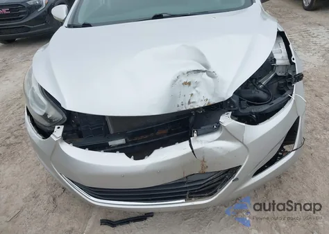 2016 Hyundai Elantra Value Edition z USA, uszkodzony, nr VIN 5NPDH4AE2GH670190